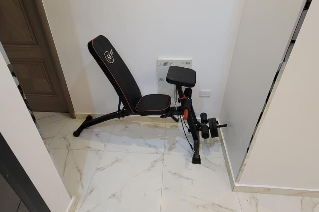 Spacious With Beautiful Garden Near Auc & Point 90 Mall In Fifth Settlement * Cairo