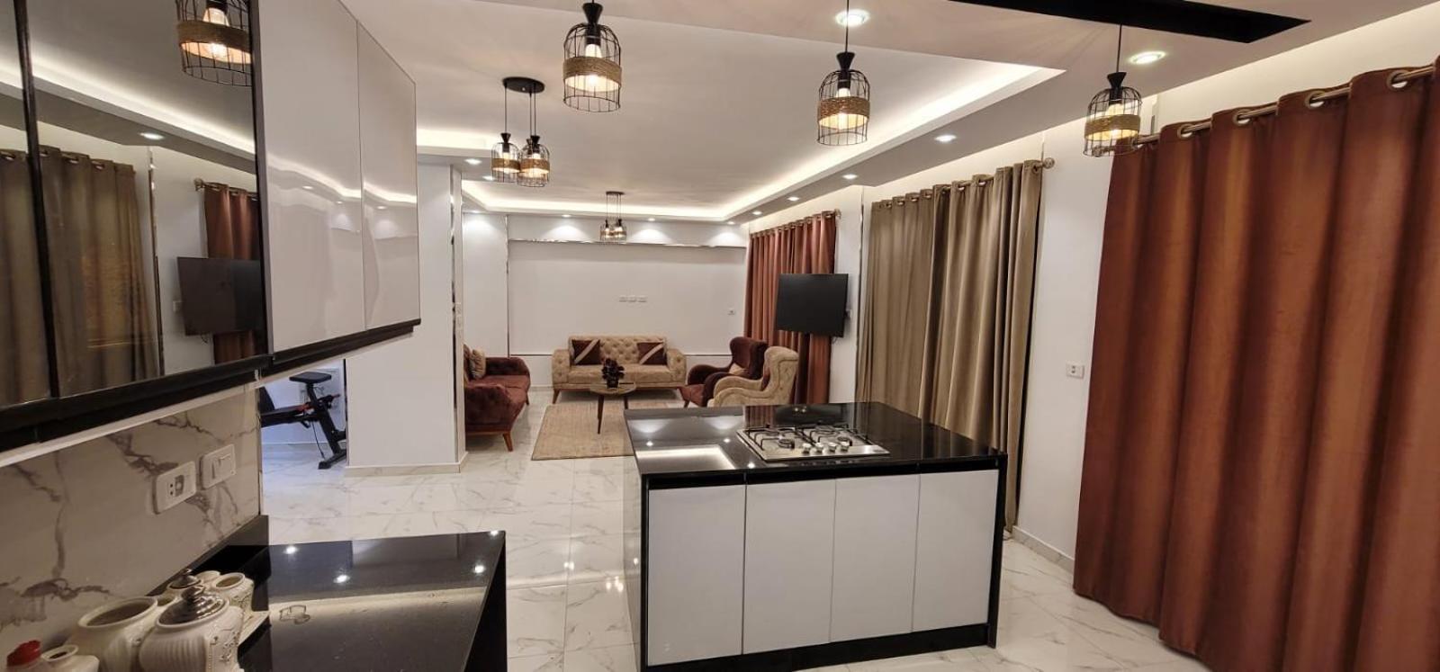 Apartment Spacious With Beautiful Garden Near Auc & Point 90 Mall In Fifth Settlement Cairo